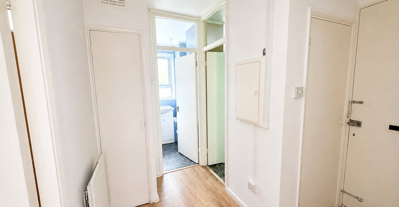 1 bedroom property for sale in London | Robinson Jackson
