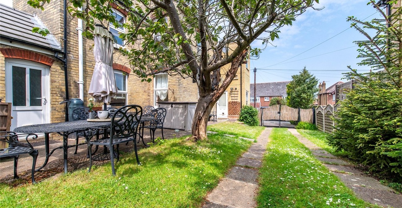 3 bedroom house for sale in Rochester | Robinson Michael & Jackson