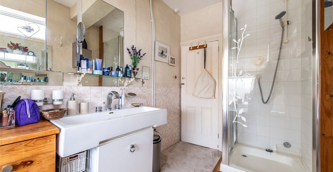 3 bedroom house for sale in Rochester | Robinson Michael & Jackson