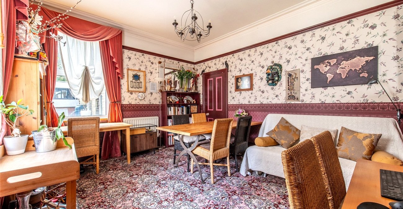 3 bedroom house for sale in Rochester | Robinson Michael & Jackson
