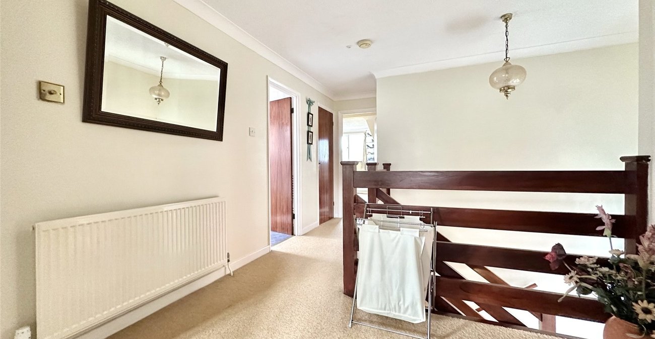 4 bedroom house for sale in Greenhithe | Robinson Jackson