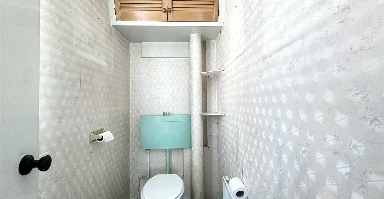 3 bedroom house for sale in Greenhithe | Robinson Jackson