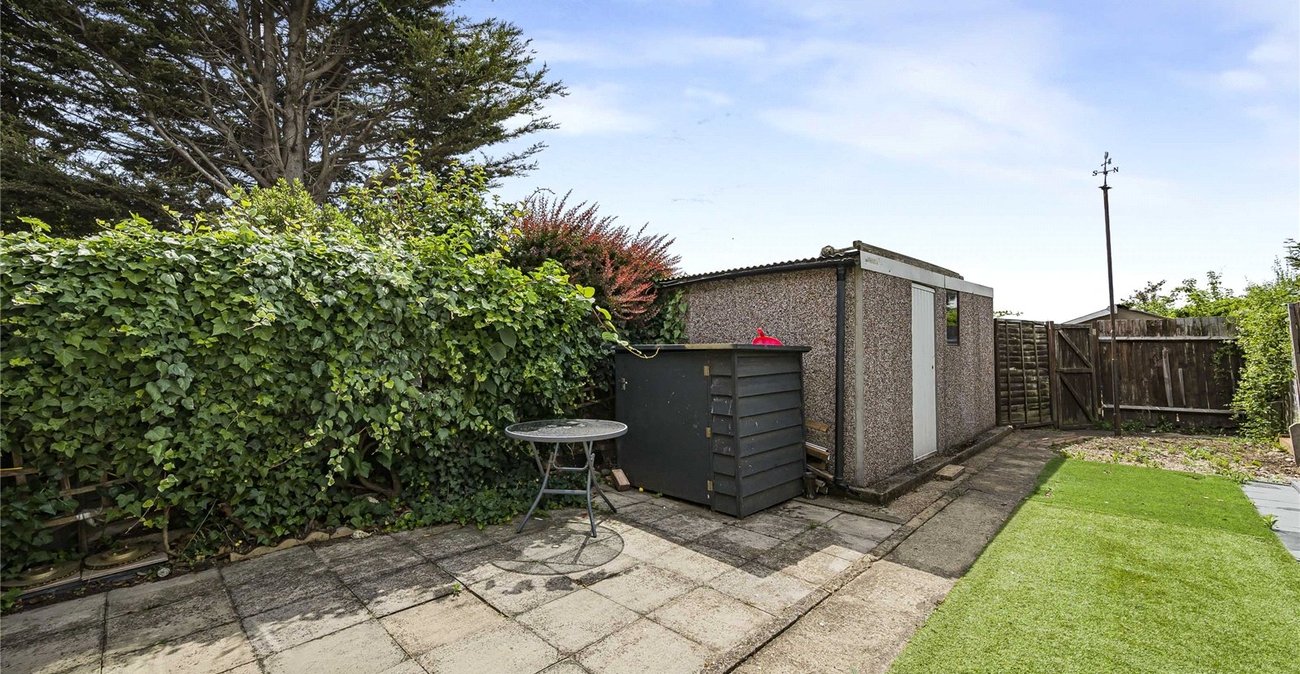 3 bedroom house for sale in Greenhithe | Robinson Jackson