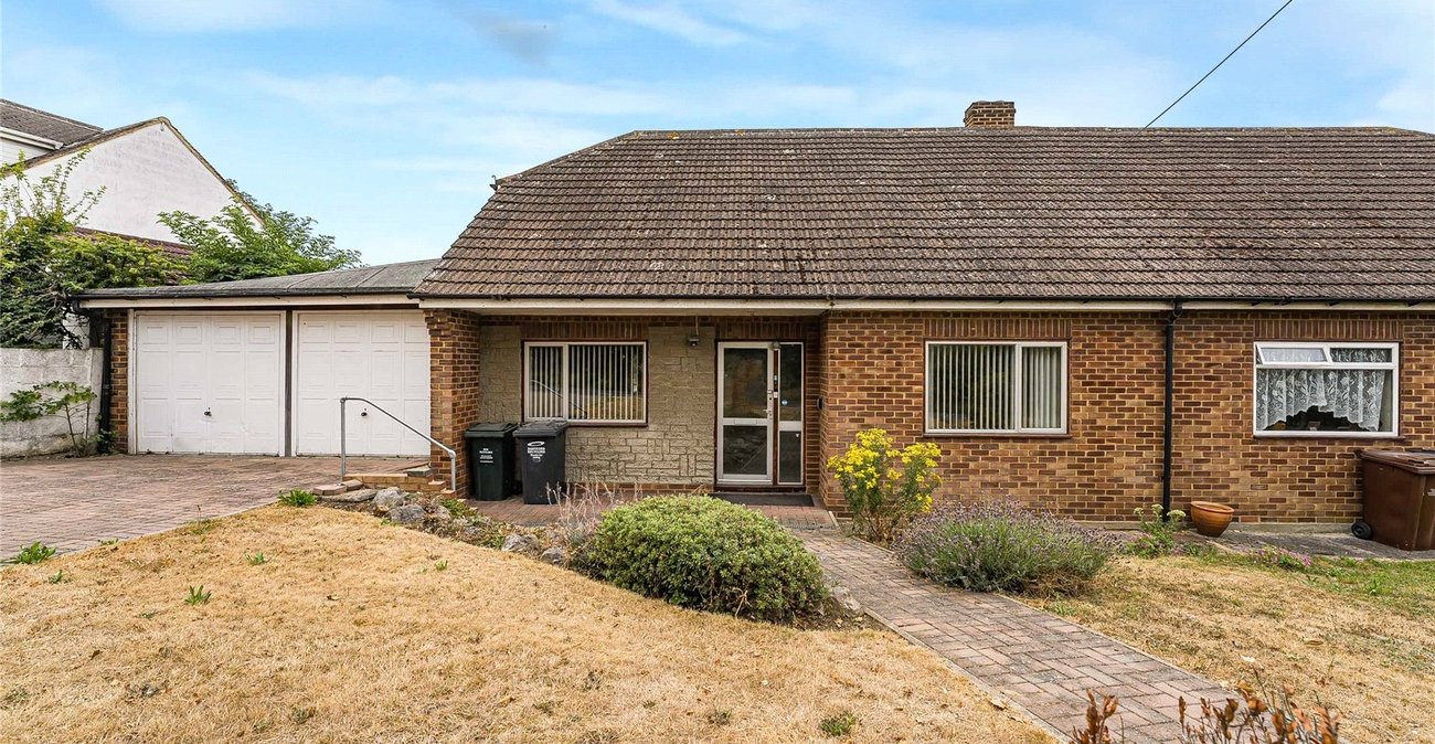 3 bedroom house for sale in Greenhithe | Robinson Jackson