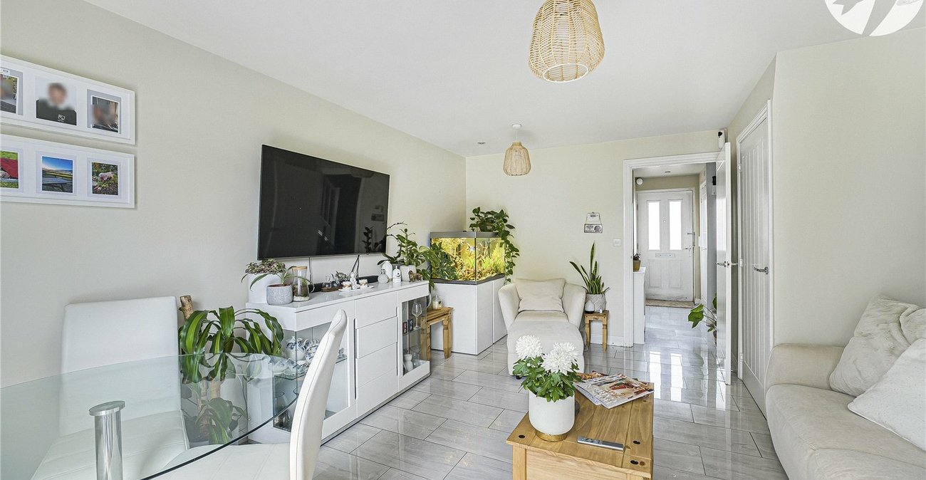 2 bedroom house for sale in Dartford | Robinson Jackson