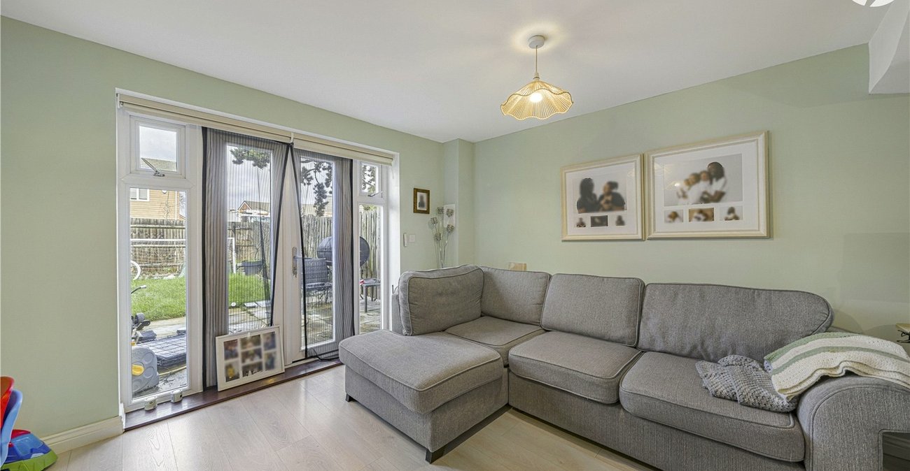 2 bedroom house for sale in Dartford | Robinson Jackson