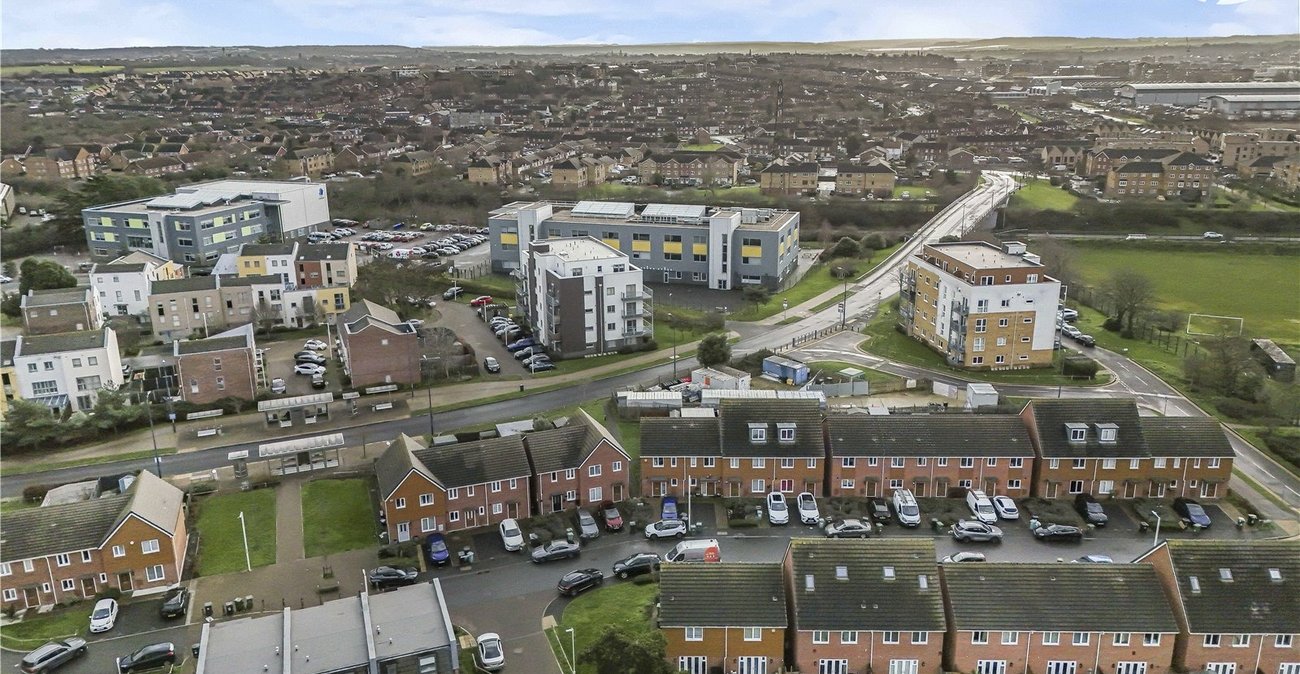 2 bedroom house for sale in Dartford | Robinson Jackson