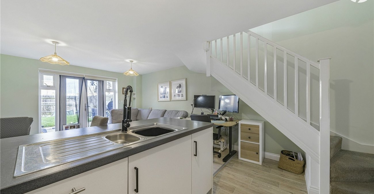 2 bedroom house for sale in Dartford | Robinson Jackson