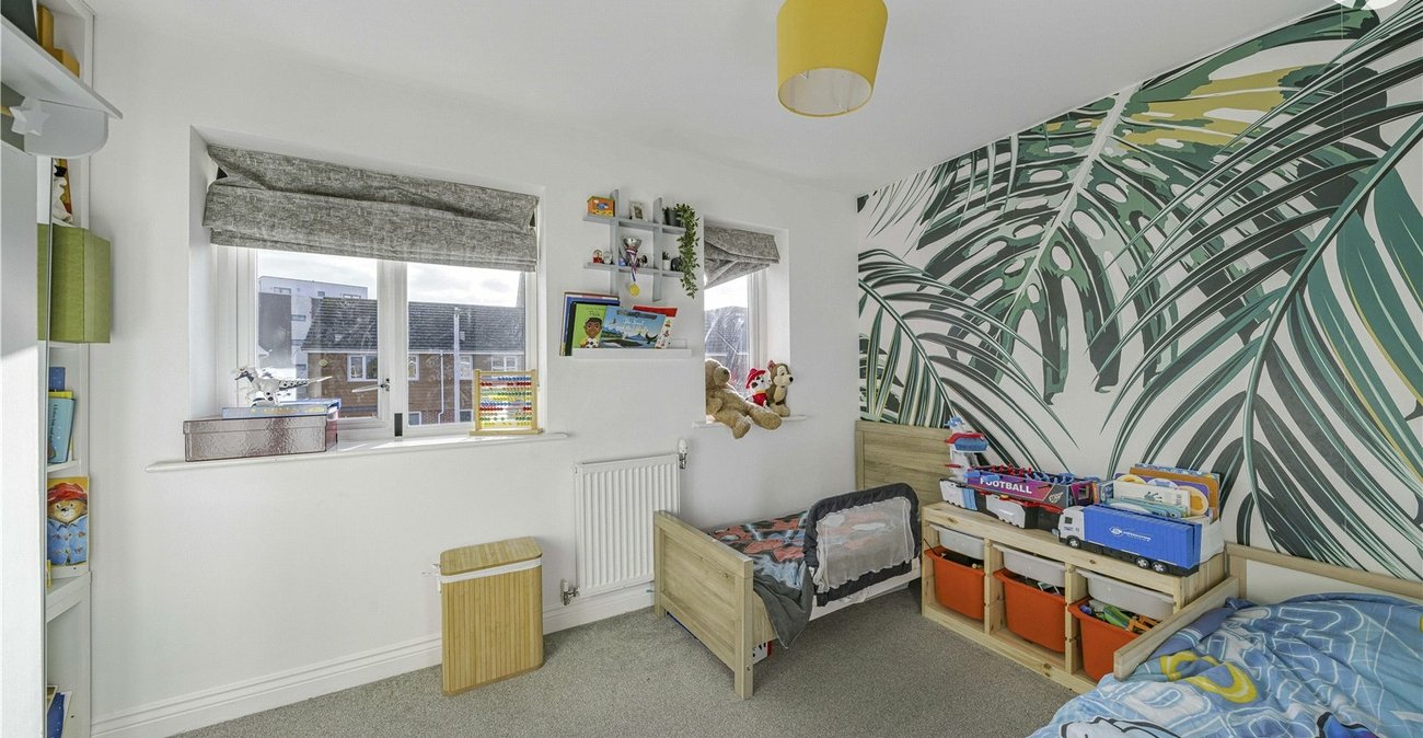 2 bedroom house for sale in Dartford | Robinson Jackson
