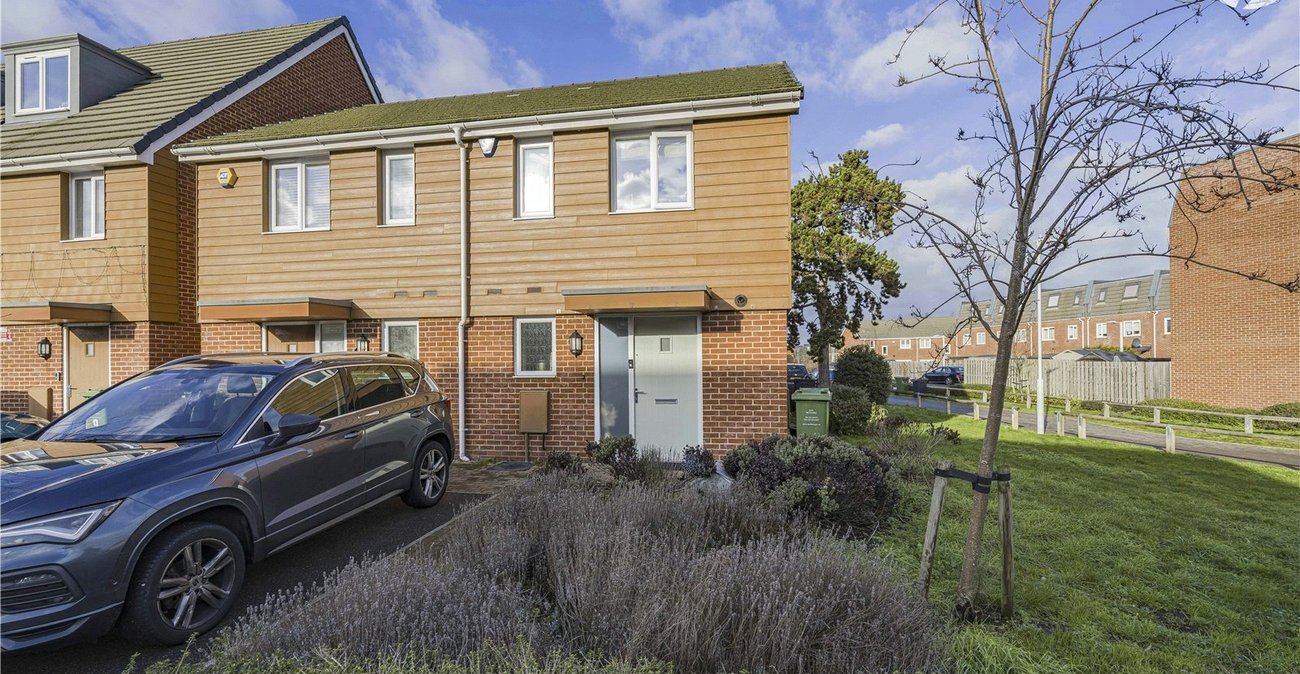 2 bedroom house for sale in Dartford | Robinson Jackson