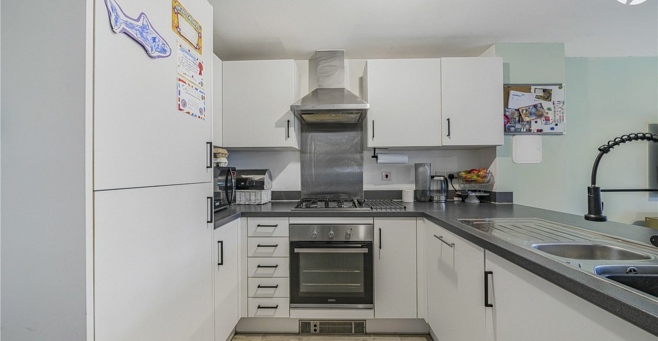 2 bedroom house for sale in Dartford | Robinson Jackson