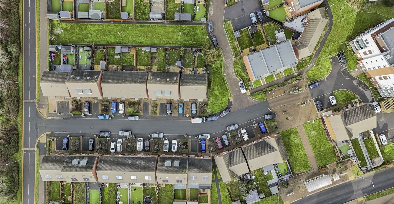 2 bedroom house for sale in Dartford | Robinson Jackson