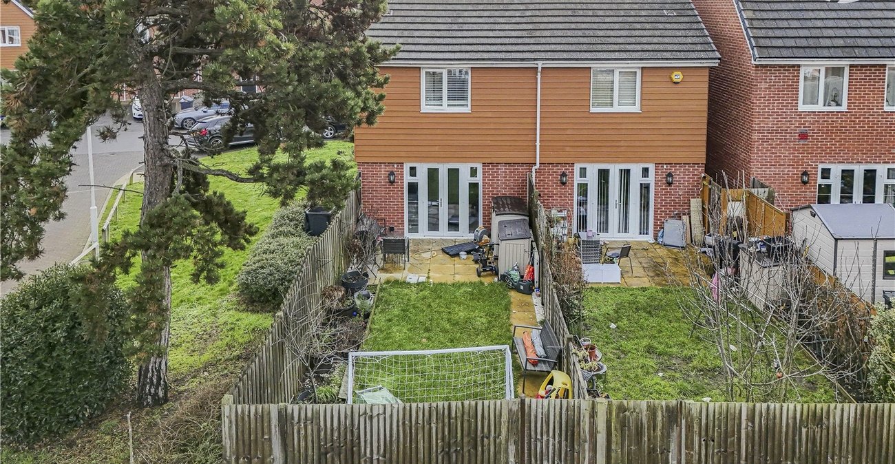 2 bedroom house for sale in Dartford | Robinson Jackson