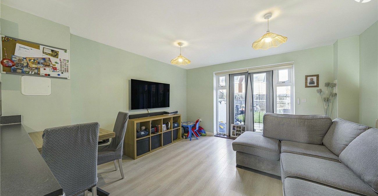 2 bedroom house for sale in Dartford | Robinson Jackson