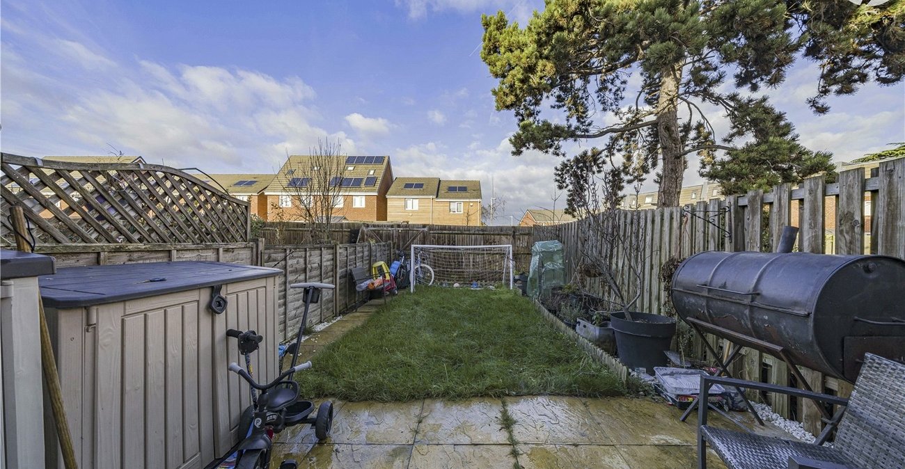 2 bedroom house for sale in Dartford | Robinson Jackson
