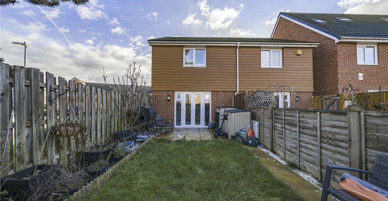 2 bedroom house for sale in Dartford | Robinson Jackson