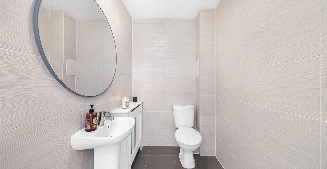 3 bedroom house for sale in Dartford | Robinson Jackson
