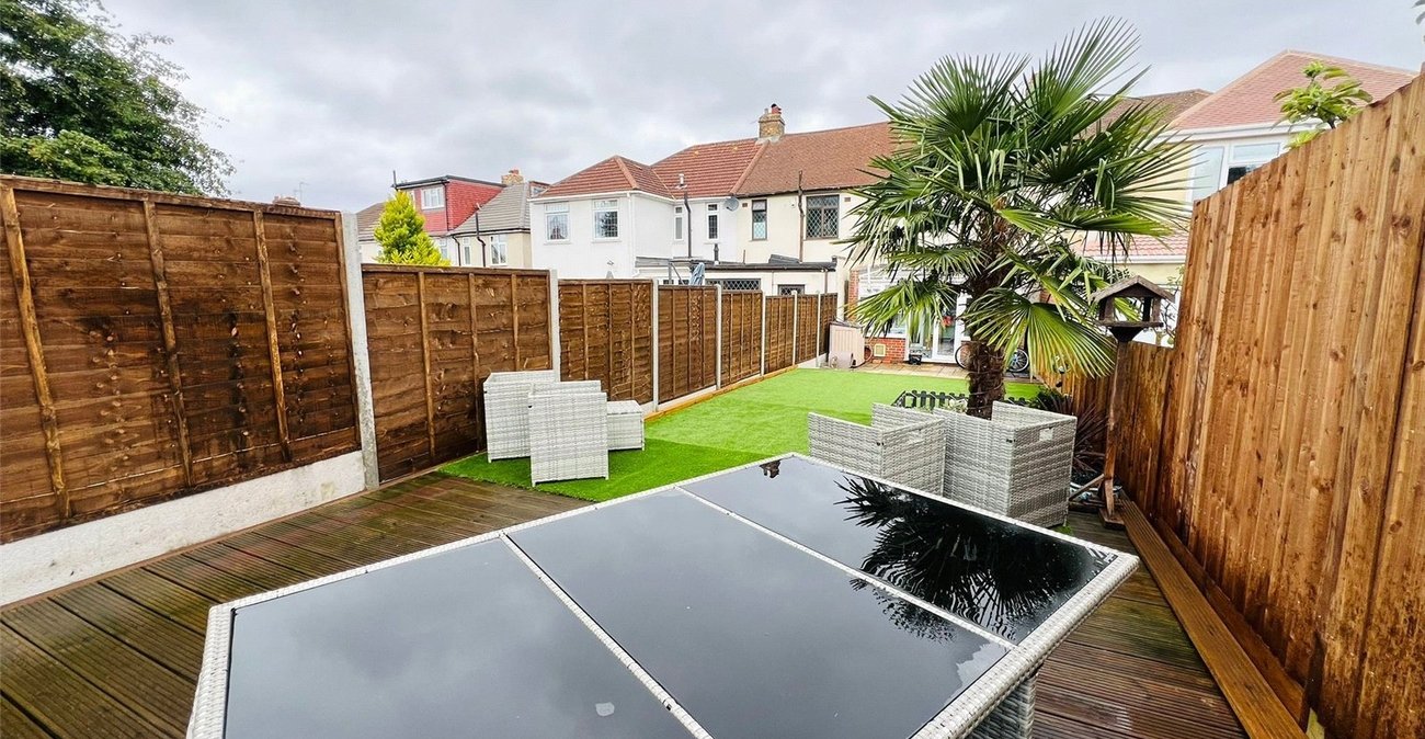 2 bedroom house for sale in Bexley | Robinson Jackson