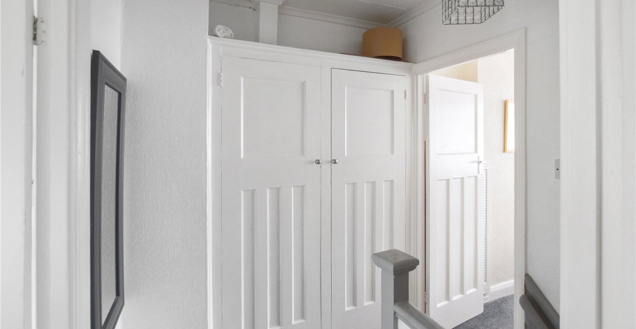 2 bedroom house for sale in Bexley | Robinson Jackson