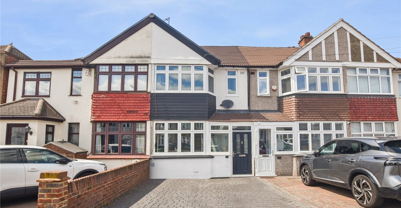 2 bedroom house for sale in Bexley | Robinson Jackson