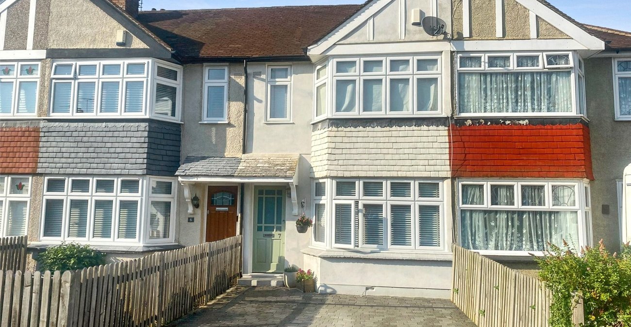 2 bedroom house for sale in Bexley | Robinson Jackson