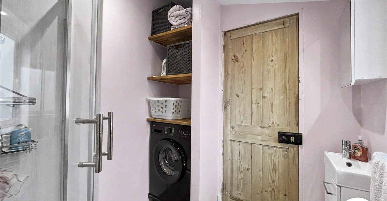 2 bedroom house for sale in Sittingbourne | Robinson Michael & Jackson