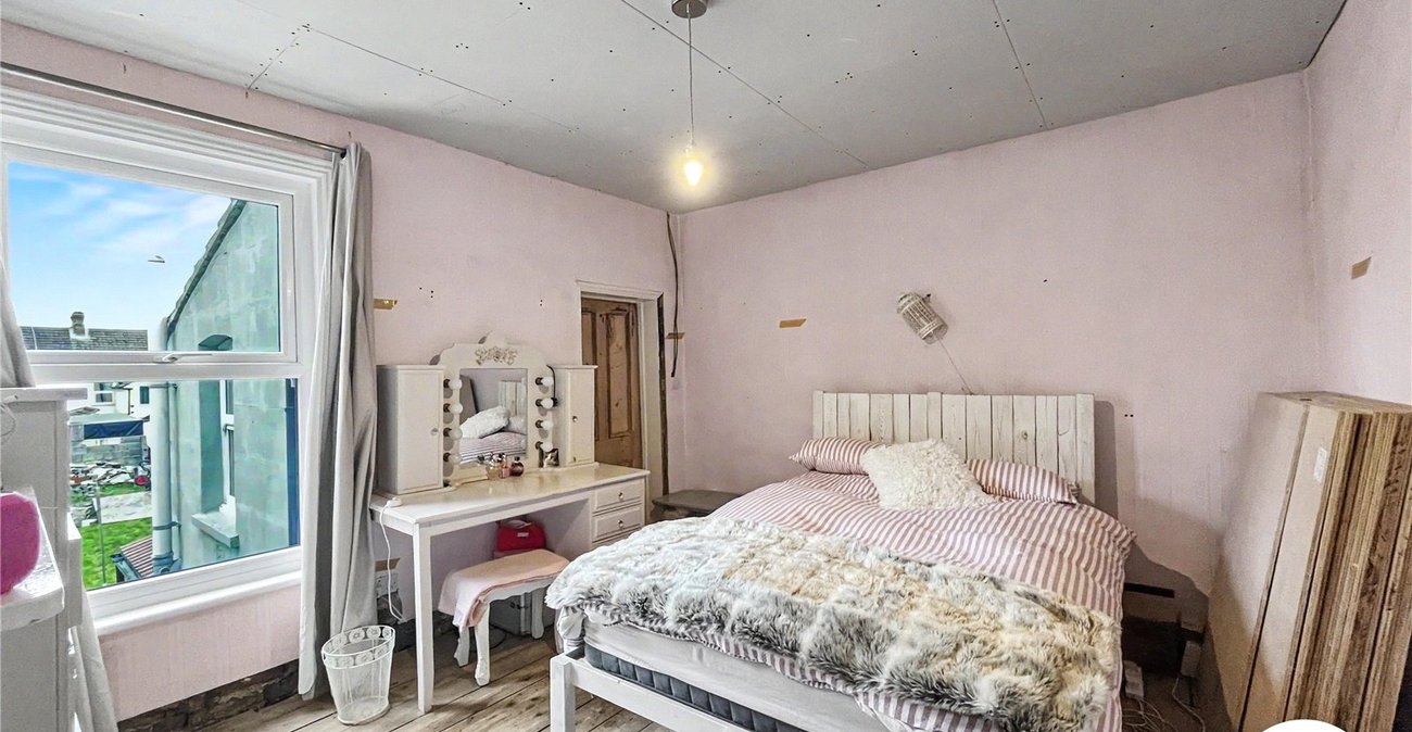 2 bedroom house for sale in Sittingbourne | Robinson Michael & Jackson