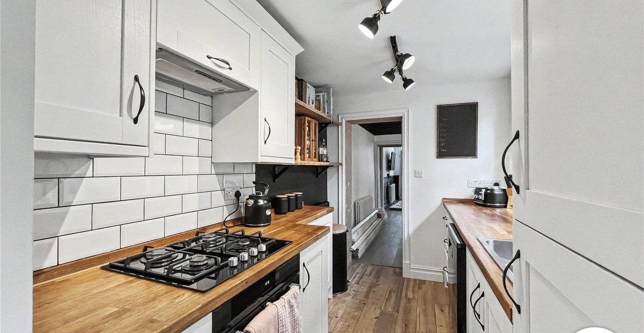 2 bedroom house for sale in Sittingbourne | Robinson Michael & Jackson