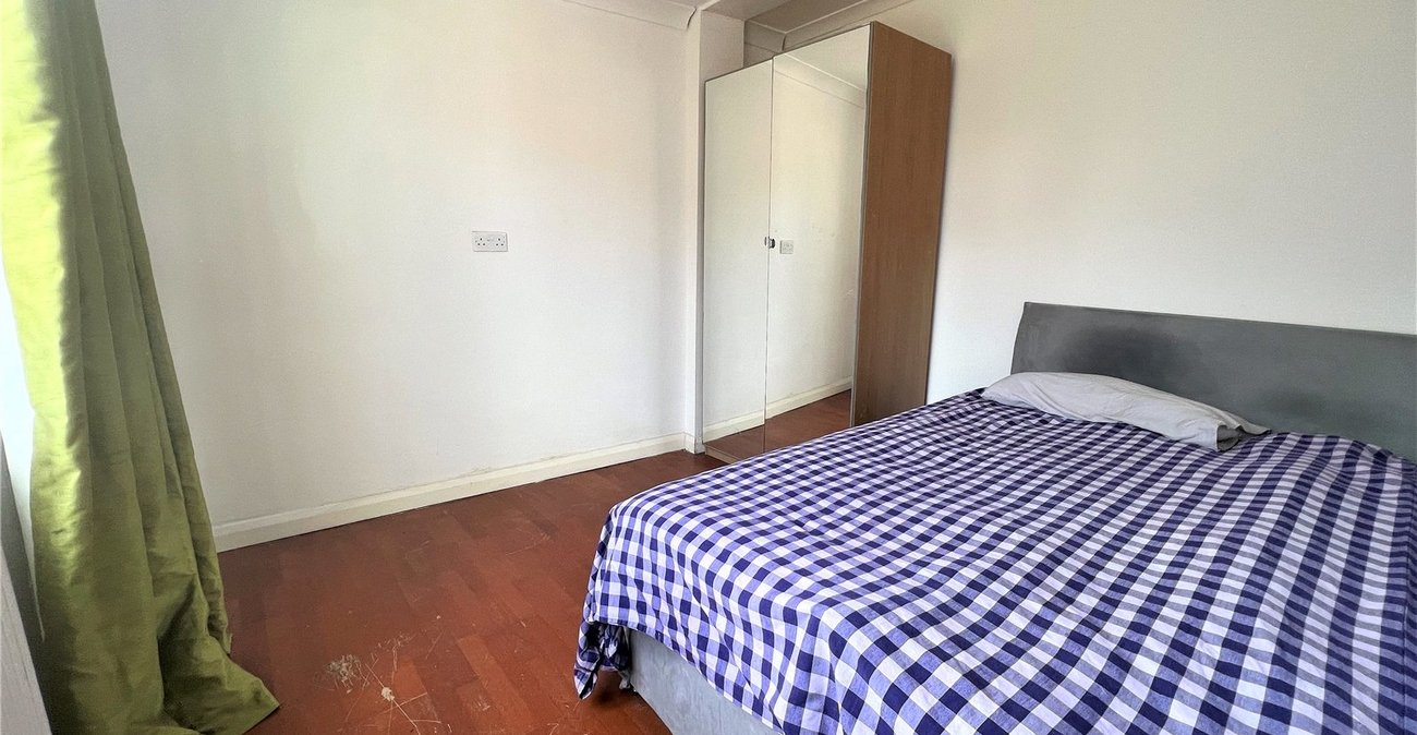 4 bedroom house for sale in Abbey Wood | Robinson Jackson