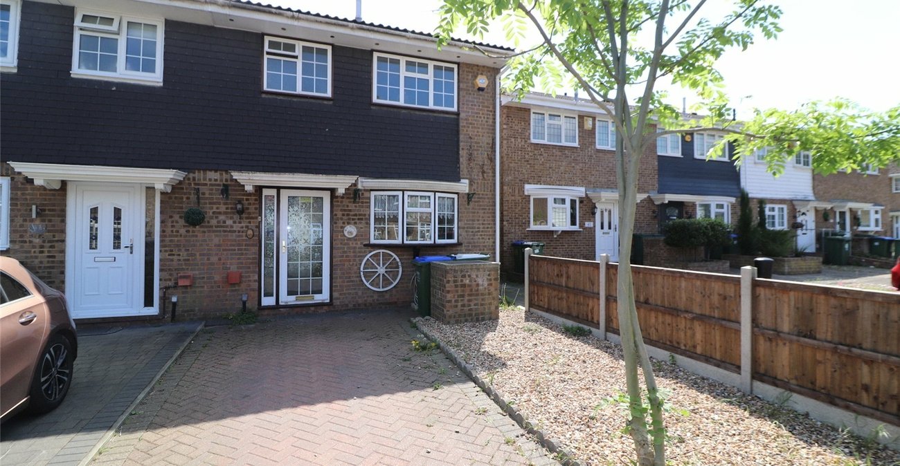 3 bedroom house for sale in Erith | Robinson Jackson