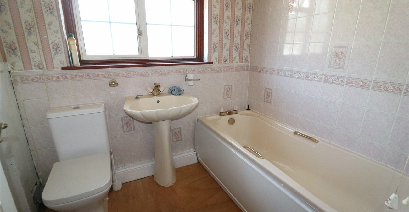3 bedroom house for sale in Erith | Robinson Jackson