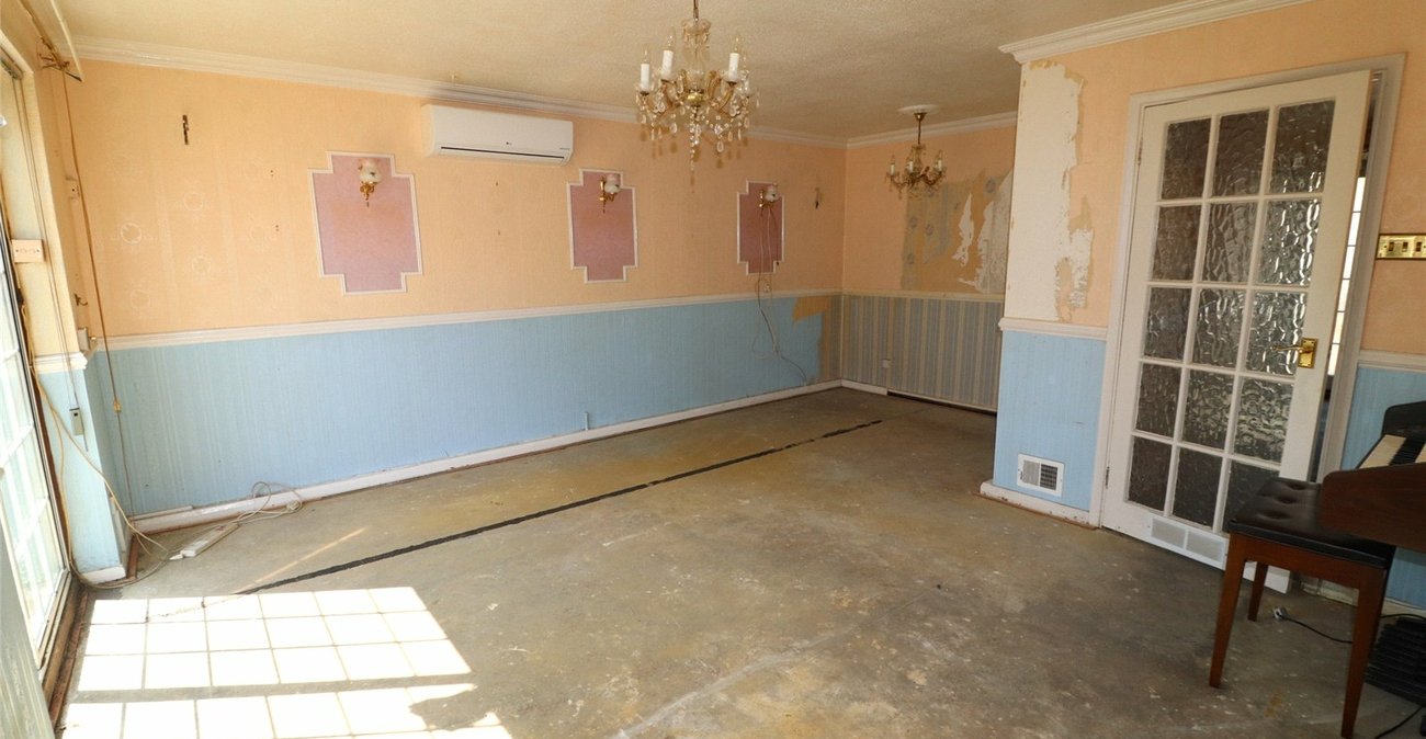 3 bedroom house for sale in Erith | Robinson Jackson