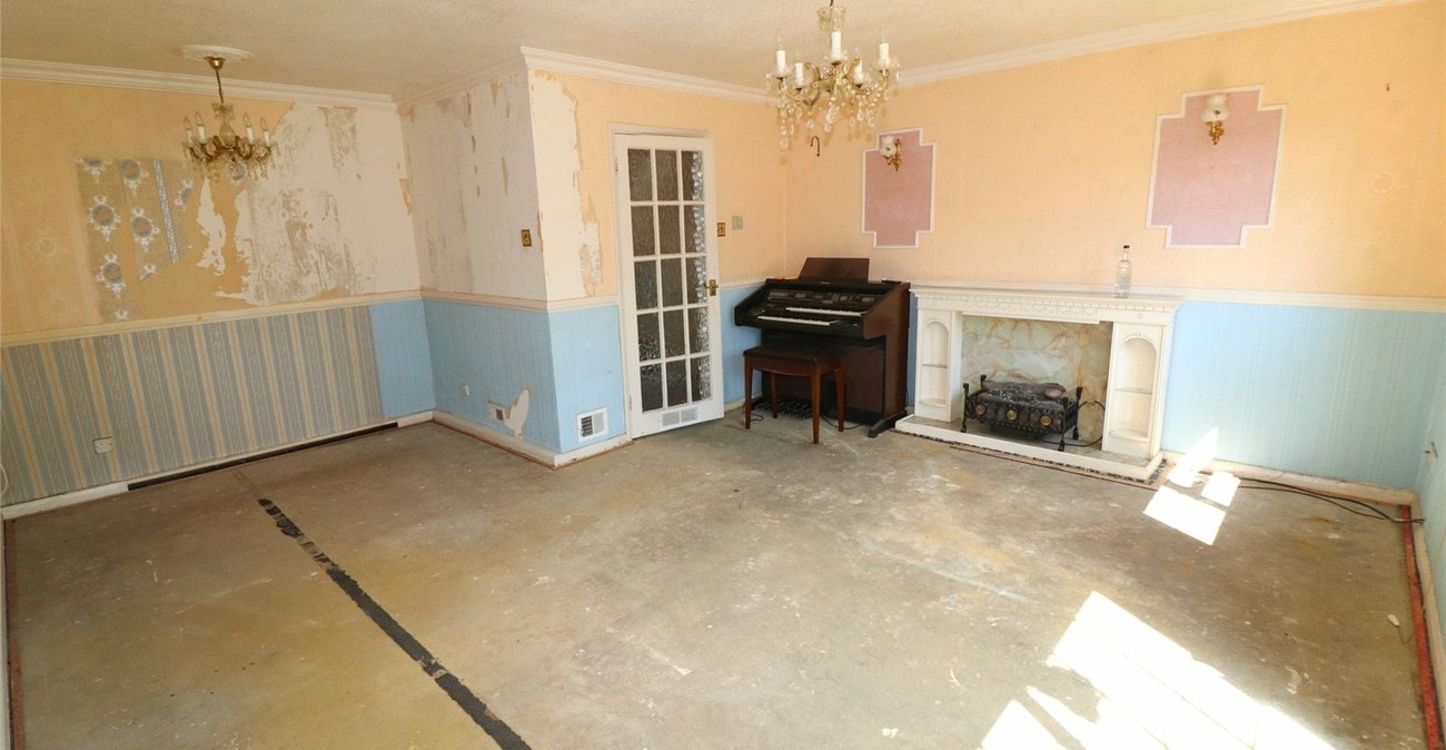 3 bedroom house for sale in Erith | Robinson Jackson