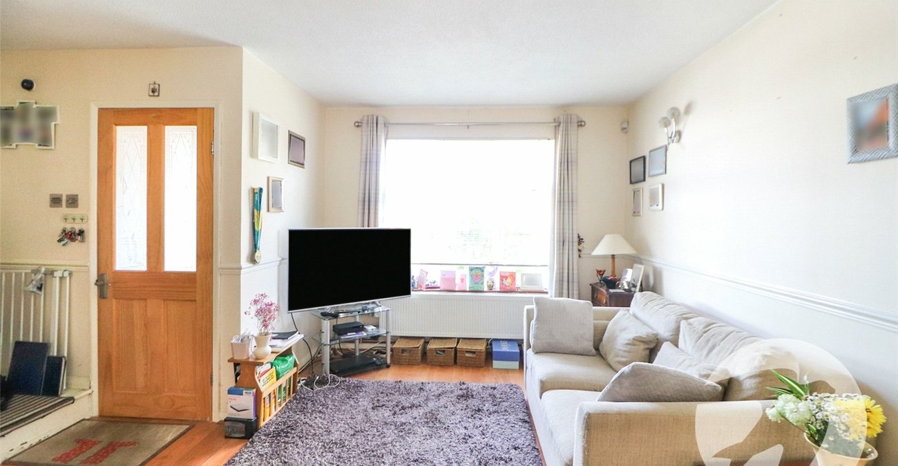 3 bedroom house for sale in Erith | Robinson Jackson