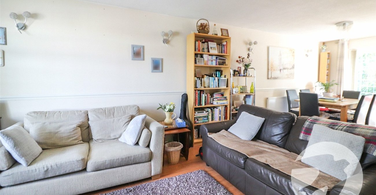 3 bedroom house for sale in Erith | Robinson Jackson