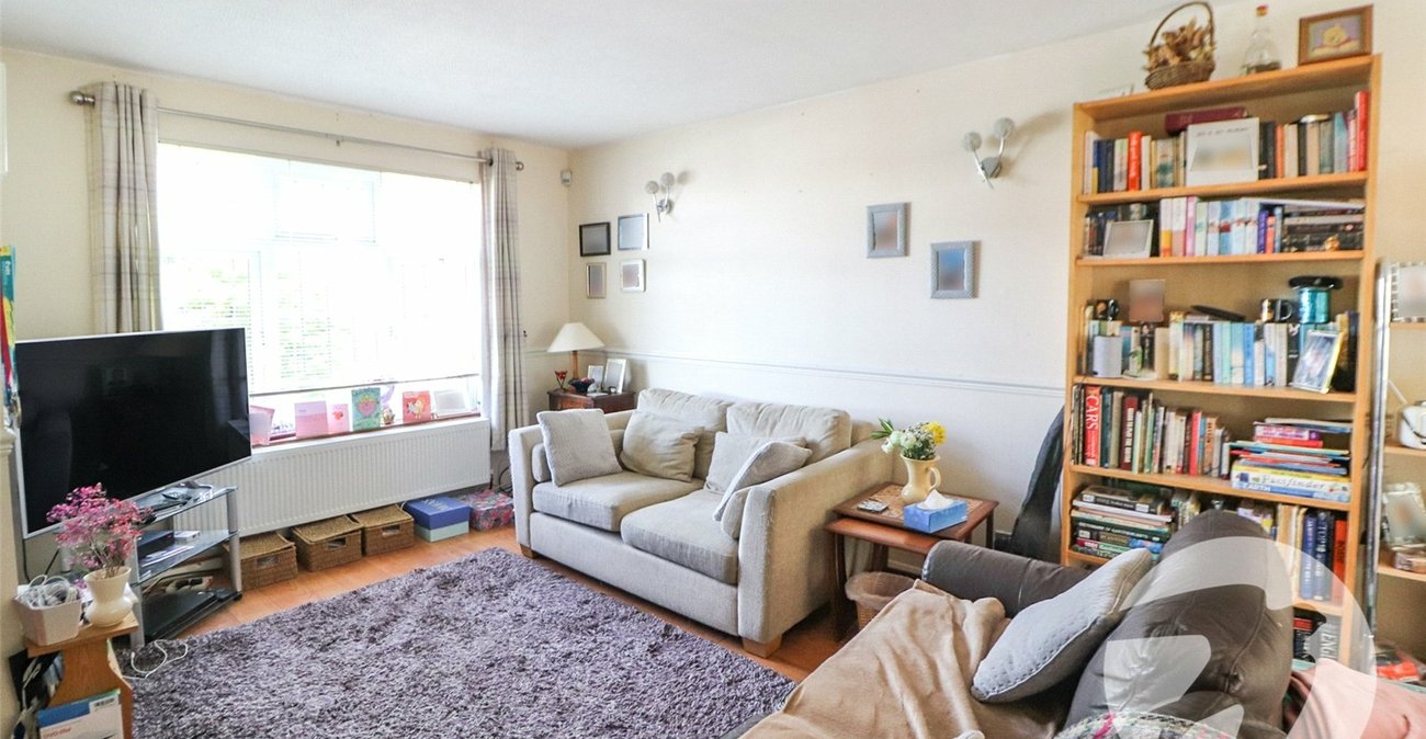 3 bedroom house for sale in Erith | Robinson Jackson