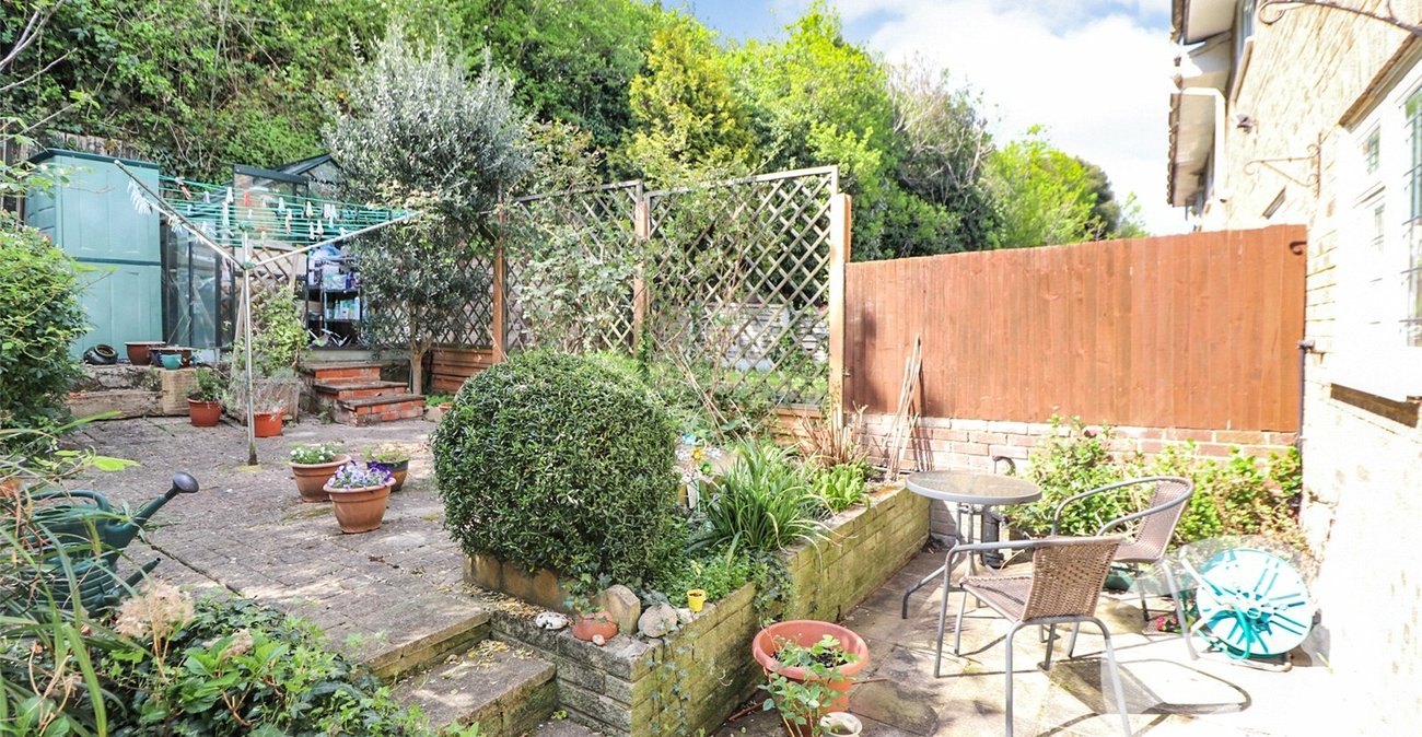 3 bedroom house for sale in Erith | Robinson Jackson