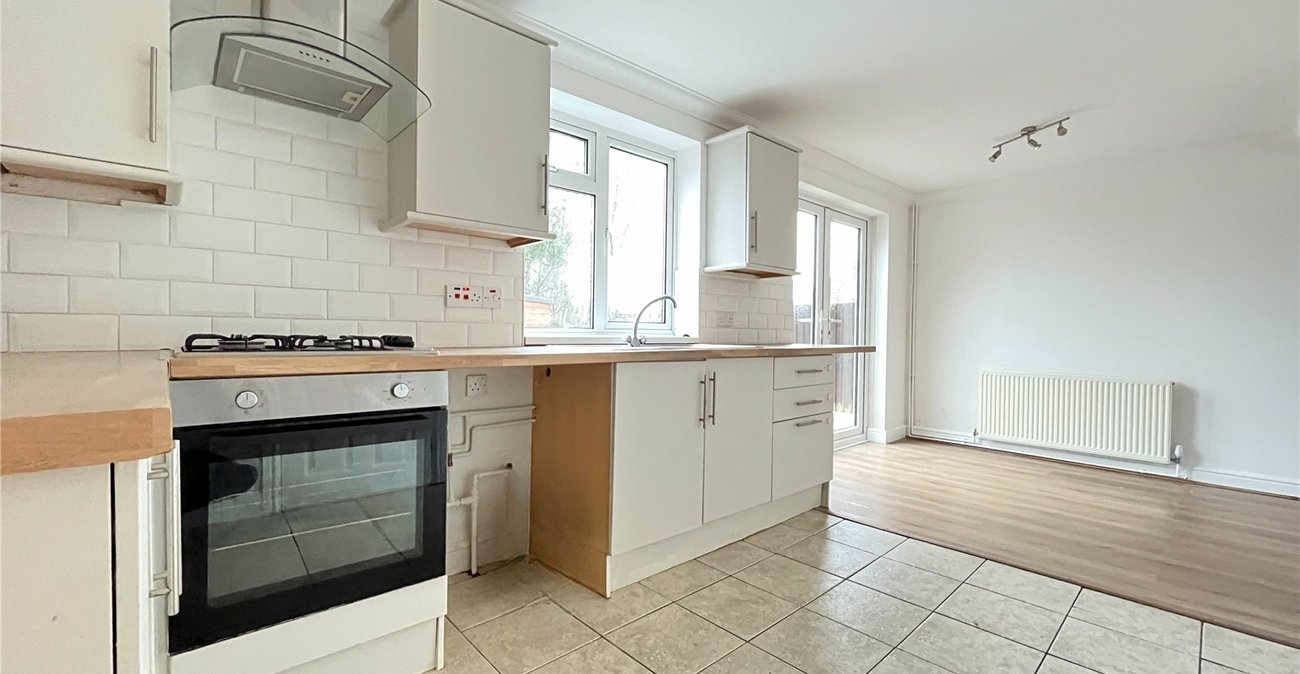 2 bedroom house for sale in Walderslade | Robinson Michael & Jackson