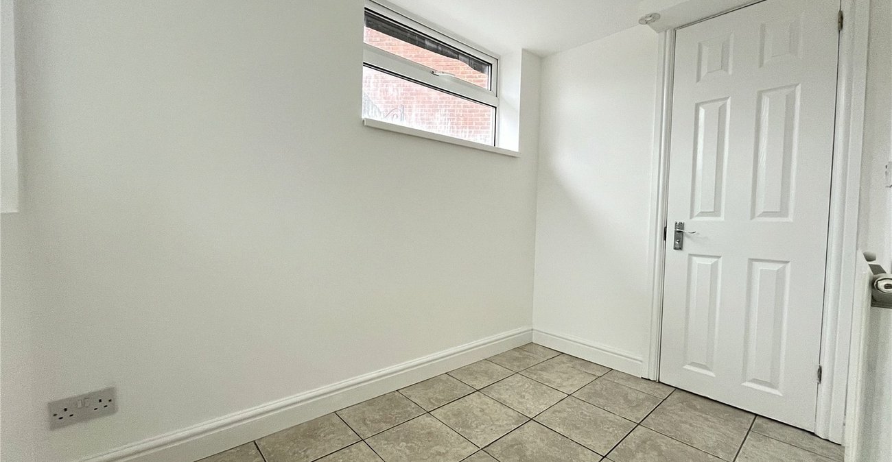 2 bedroom house for sale in Walderslade | Robinson Michael & Jackson