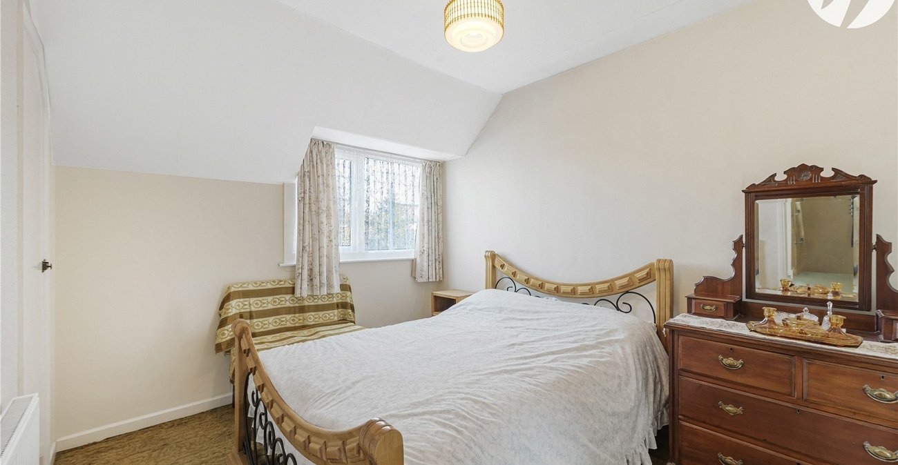 2 bedroom house for sale in Dartford | Robinson Jackson