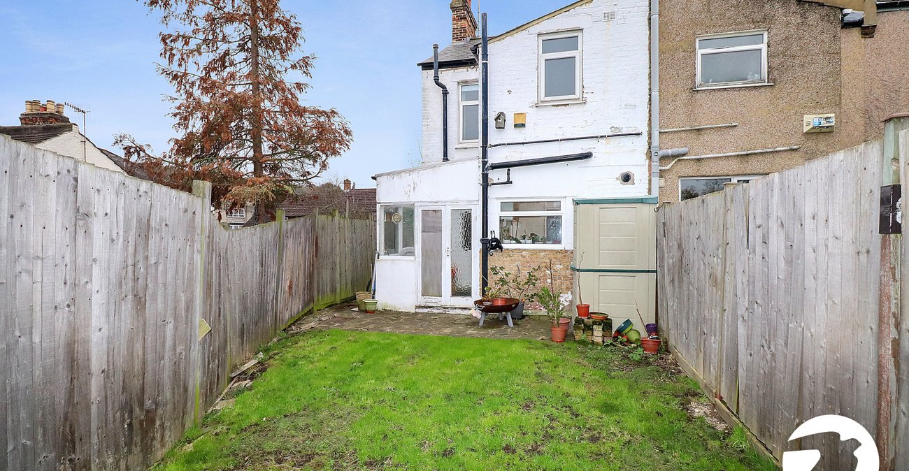 2 bedroom house for sale in Abbey Wood | Robinson Jackson