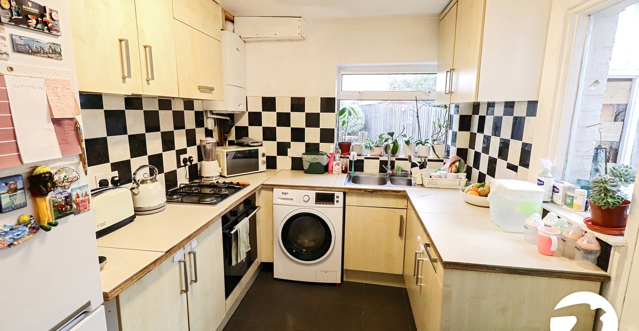 2 bedroom house for sale in Abbey Wood | Robinson Jackson