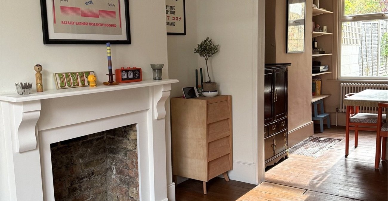 2 bedroom house for sale in Abbey Wood | Robinson Jackson