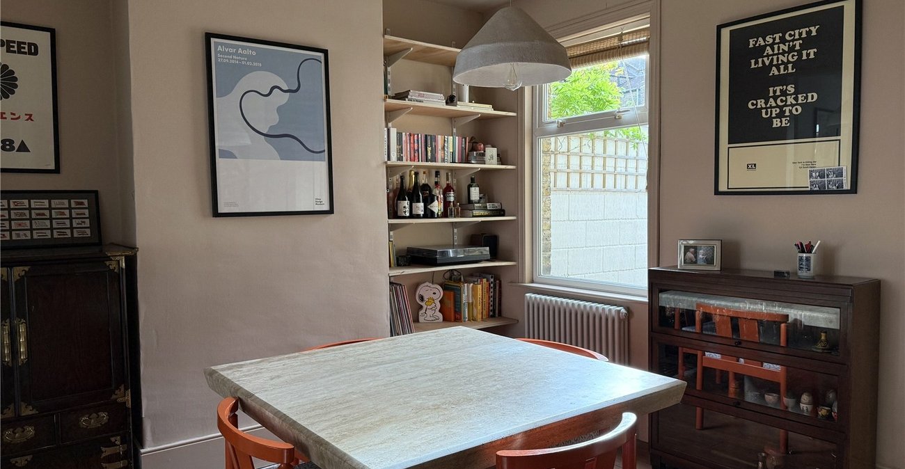 2 bedroom house for sale in Abbey Wood | Robinson Jackson