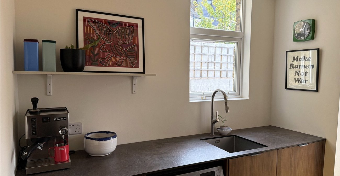 2 bedroom house for sale in Abbey Wood | Robinson Jackson