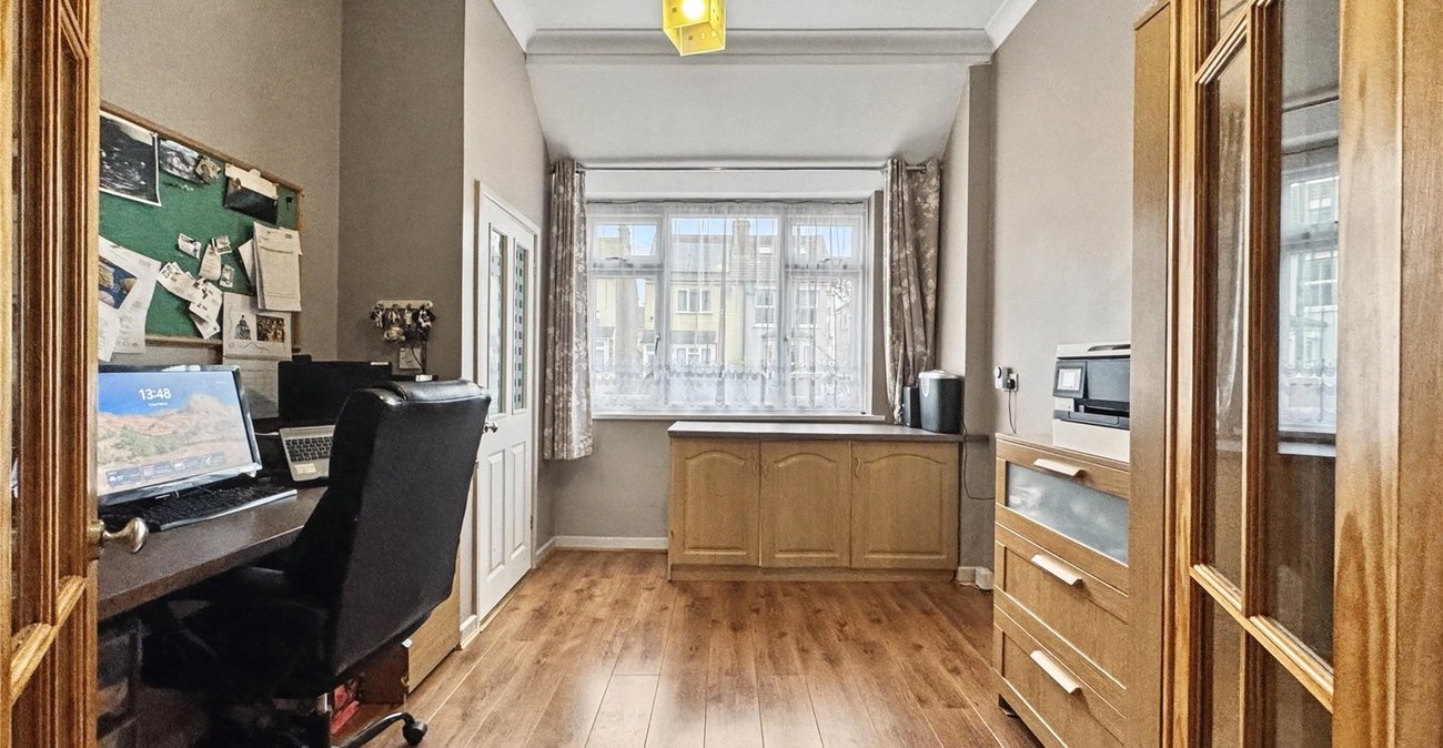 4 bedroom house for sale in Gillingham | Robinson Michael & Jackson