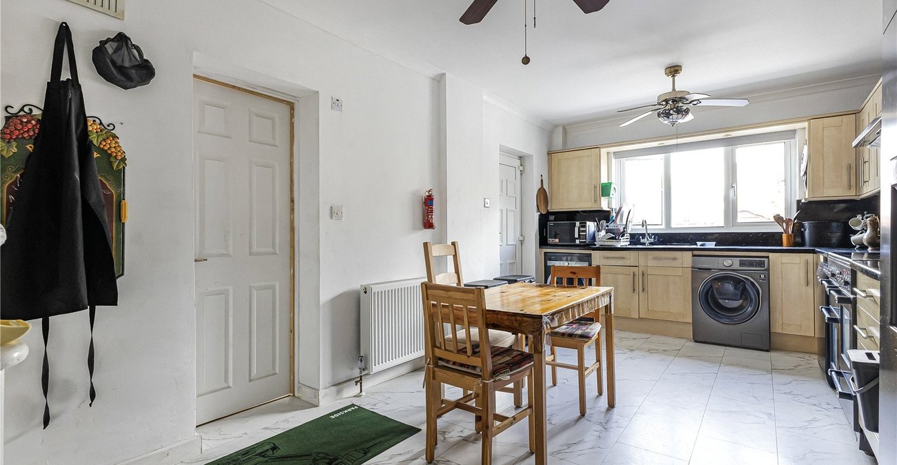 3 bedroom house for sale in Gillingham | Robinson Michael & Jackson