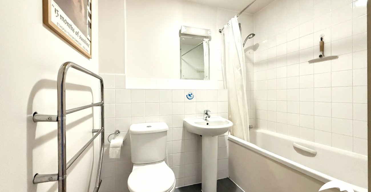 2 bedroom property for sale in Conington Road | Robinson Jackson