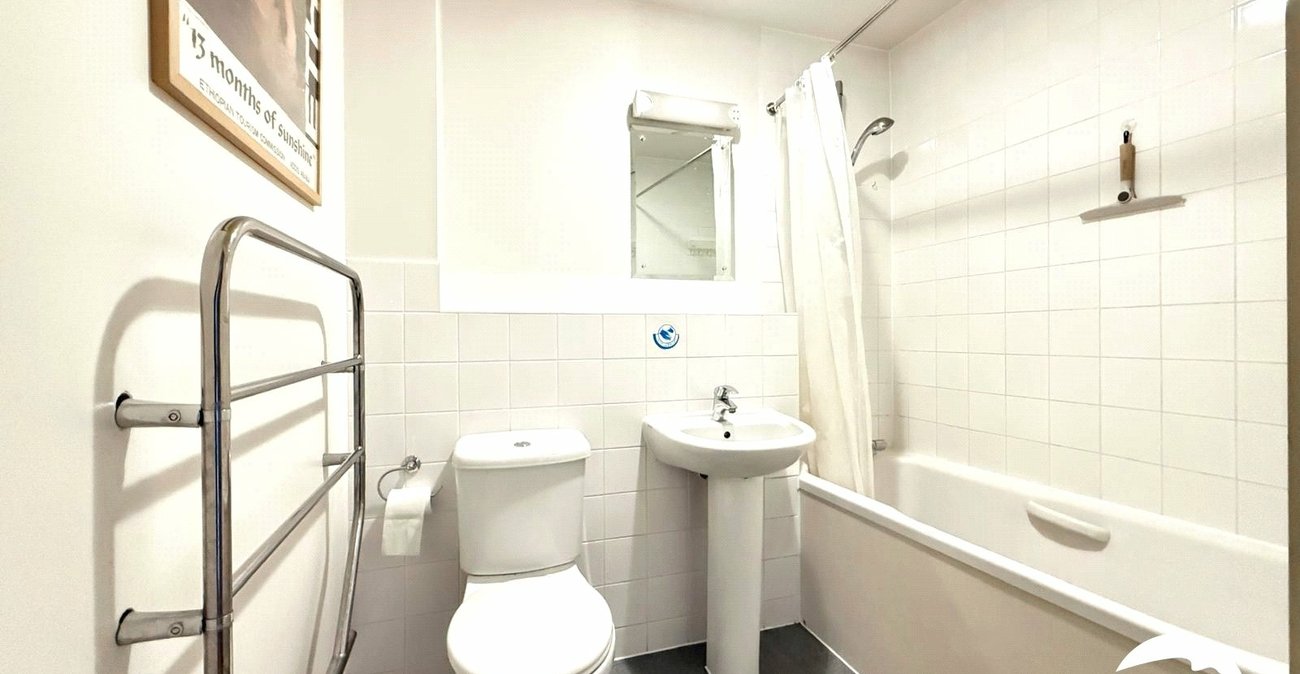 2 bedroom property for sale in Conington Road | Robinson Jackson