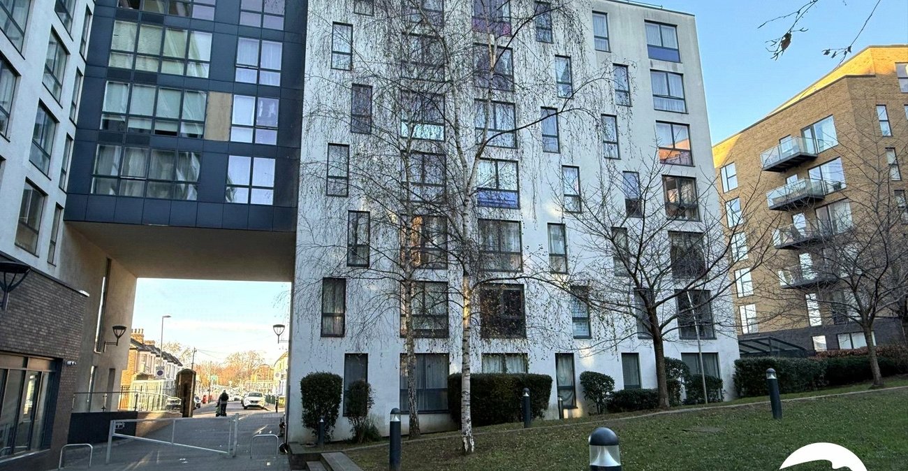 2 bedroom property for sale in Conington Road | Robinson Jackson